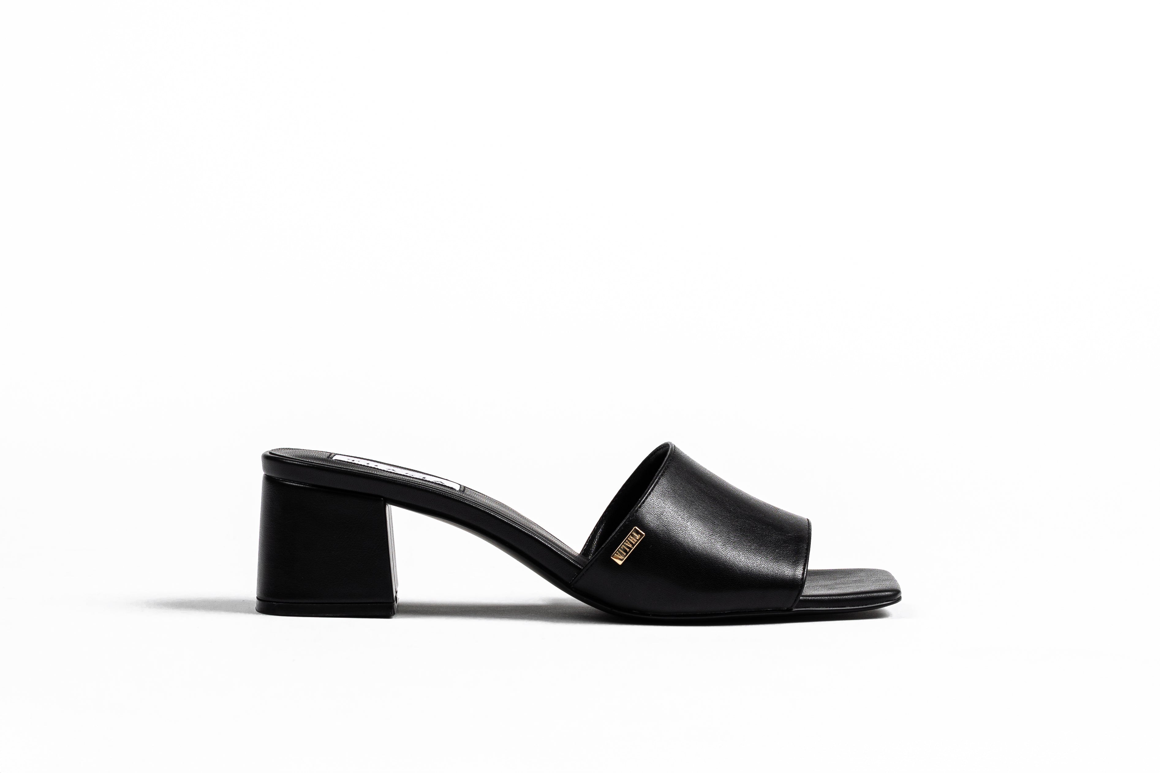 Thália PETA-approved black block heel shoes