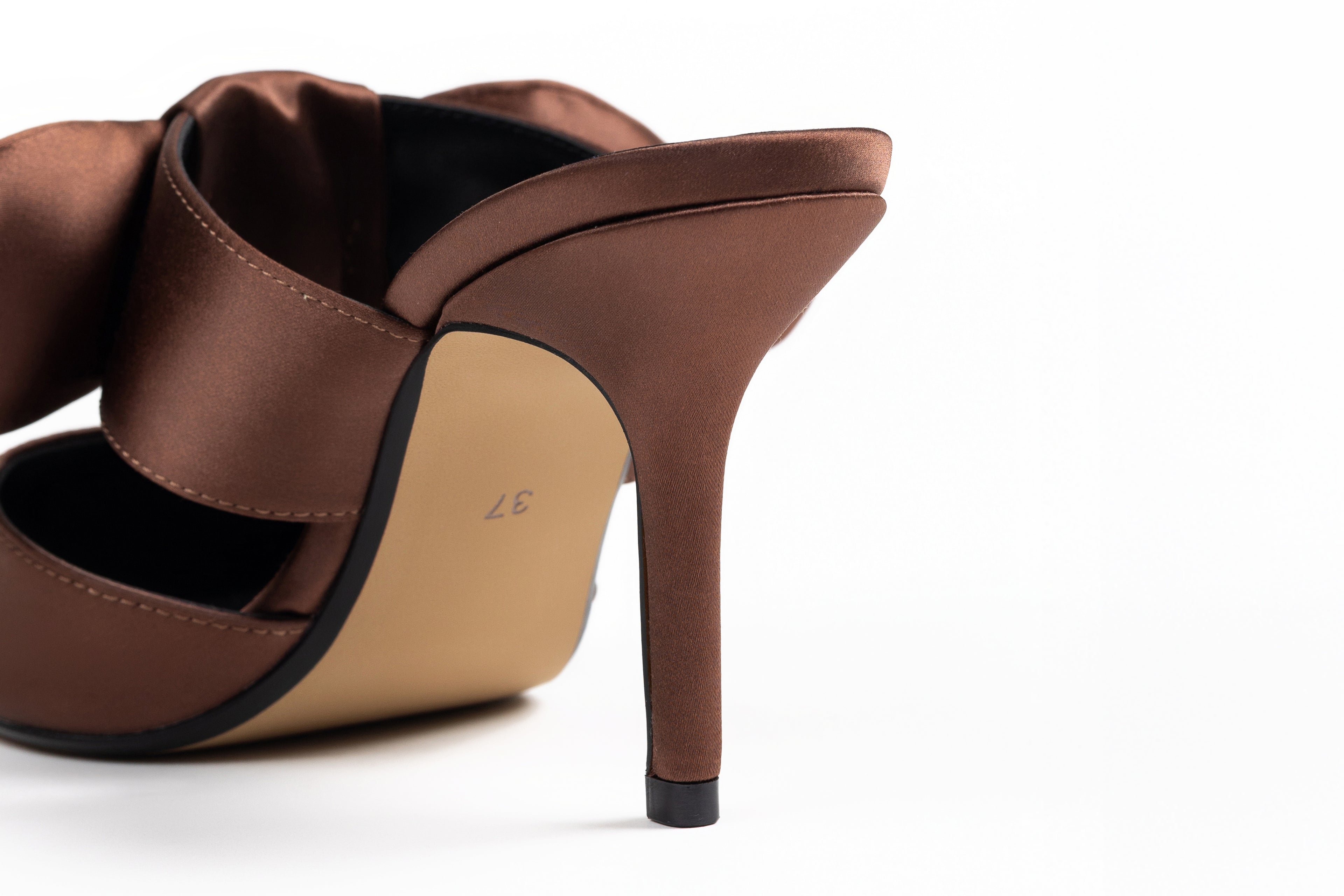 Thália PETA-approved brown satin mule shoes