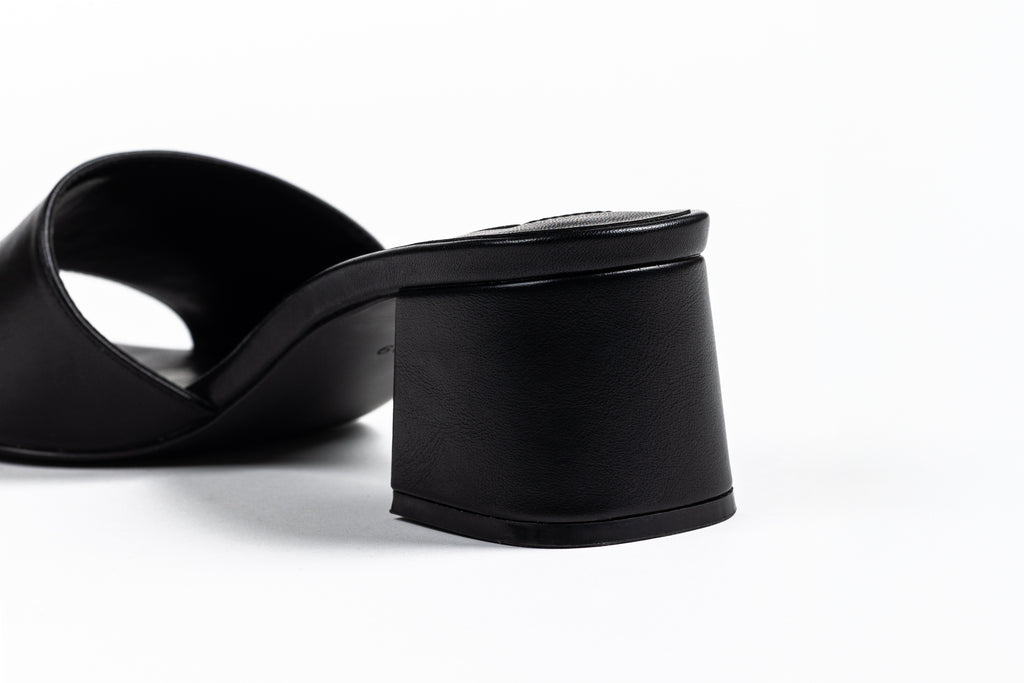 Kelly Block Heel 50 Mule - Black